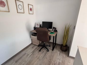 Propiedad remodelada completamente! Estancia liray