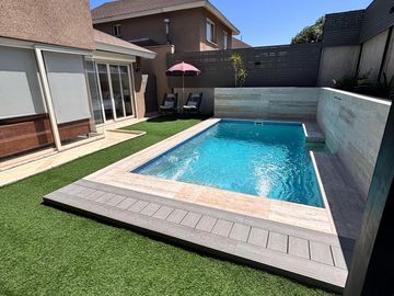 Propiedad remodelada completamente! Estancia liray