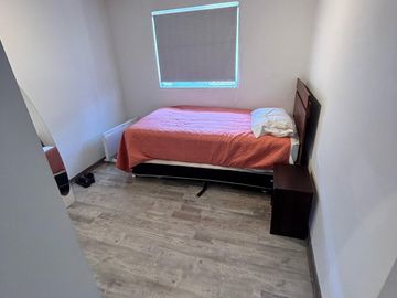Propiedad remodelada completamente! Estancia liray