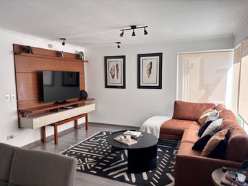 Propiedad remodelada completamente! Estancia liray