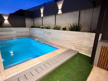 Propiedad remodelada completamente! Estancia liray