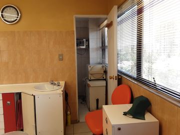 Se Vende 2 Oficinas/Consulta Medica, Cdte Whiteside con La Marina, San Miguel