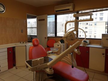 Se Vende 2 Oficinas/Consulta Medica, Cdte Whiteside con La Marina, San Miguel