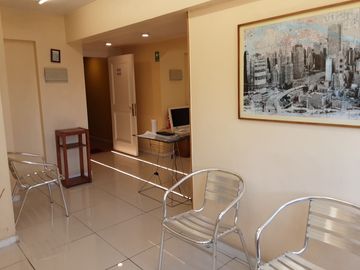 Se Vende 2 Oficinas/Consulta Medica, Cdte Whiteside con La Marina, San Miguel