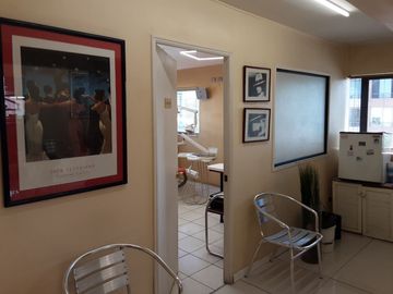 Se Vende 2 Oficinas/Consulta Medica, Cdte Whiteside con La Marina, San Miguel