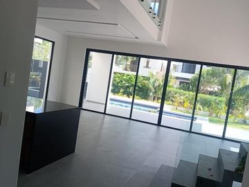 Venta Residencia de Lujo en Lagos del Sol, Cancún