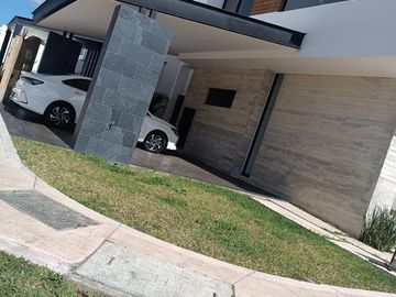 Venta Residencia de Lujo en Lagos del Sol, Cancún