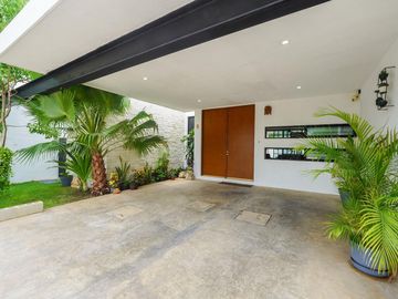 Casa en venta dentro de privada en Conkal