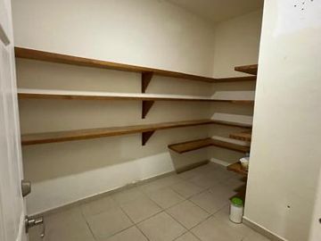 Venta Residencia en Zona Colegios, Cancún