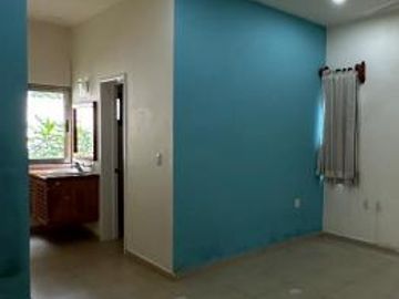 Venta Residencia en Zona Colegios, Cancún