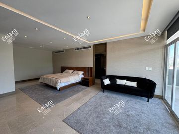 Departamento Penthouse en Venta en Santa Engracia, San Pedro