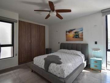 Casa amueblada en venta dentro de privada en Cholul