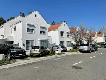 Casa en venta en PEÑALOLÉN