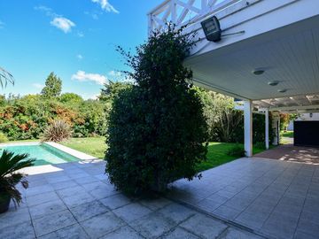 CASA EN VENTA LA PLATA BARRIO CERRADO EL CEDRO