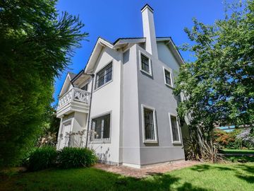 CASA EN VENTA LA PLATA BARRIO CERRADO EL CEDRO