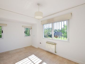 CASA EN VENTA LA PLATA BARRIO CERRADO EL CEDRO