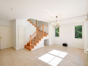 CASA EN VENTA LA PLATA BARRIO CERRADO EL CEDRO