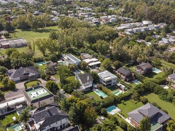 CASA EN VENTA LA PLATA BARRIO CERRADO EL CEDRO