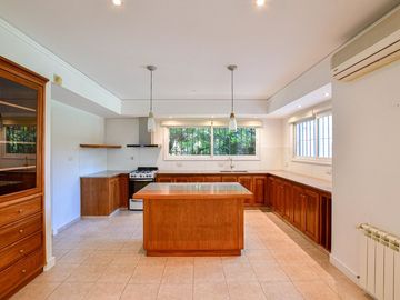 CASA EN VENTA LA PLATA BARRIO CERRADO EL CEDRO
