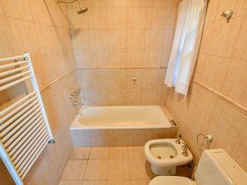 CASA EN VENTA LA PLATA BARRIO CERRADO EL CEDRO