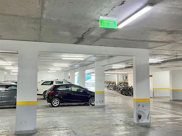 Departamento en Venta en Edificio Lynch piso 11