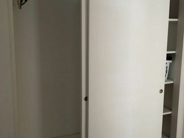 Venta, Retiro 2 amb, amoblado, con renta
