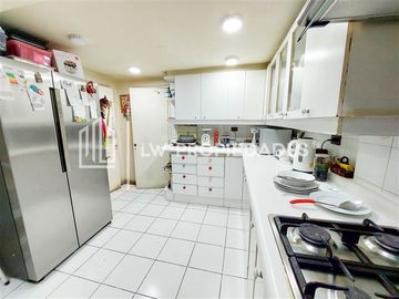 Casa en Venta en Jorge VI / Del Inca