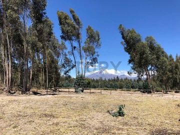 Vendo Casa - Terreno de 20.000m en la Entrada a Lasso entre Latacunga y Machachi