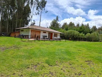 Vendo Casa - Terreno de 20.000m en la Entrada a Lasso entre Latacunga y Machachi