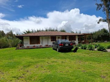 Vendo Casa - Terreno de 20.000m en la Entrada a Lasso entre Latacunga y Machachi