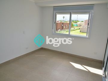 Casa en venta en barrio privado Jockey Club - Salta Capital