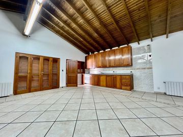 EXCLUSIVA PROPIEDAD EN VENTA - CHACRAS DE CORIA