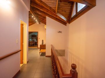 Venta Casa 6 ambientes con Jardín en el Palomar