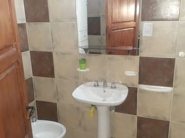 Casa, quincho y monoambiente, Las Paredes S Rafael