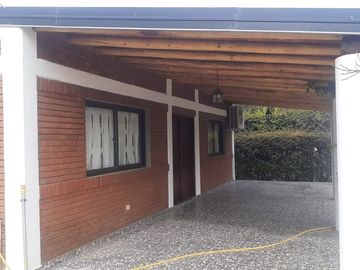 Casa, quincho y monoambiente, Las Paredes S Rafael