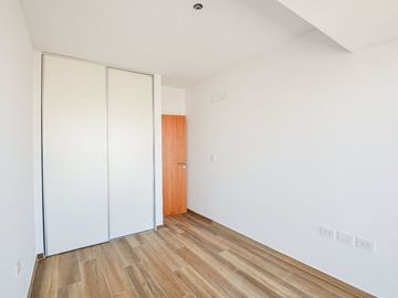 PISO EN VENTA EN LA PLATA DE 3 DORMITORIOS