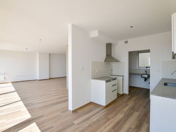 PISO EN VENTA EN LA PLATA DE 3 DORMITORIOS