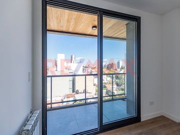 VENTA 3 AMB A ESTRENAR C/ BALCON Y COCHERA COGHLAN