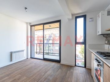 VENTA 3 AMB A ESTRENAR C/ BALCON Y COCHERA COGHLAN