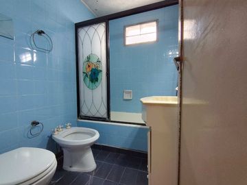 4 amb c/balcón VENTA Depto 5° piso Lavalleja 200