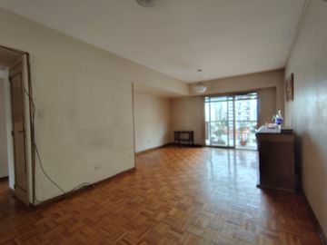 4 amb c/balcón VENTA Depto 5° piso Lavalleja 200