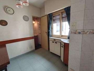 4 amb c/balcón VENTA Depto 5° piso Lavalleja 200