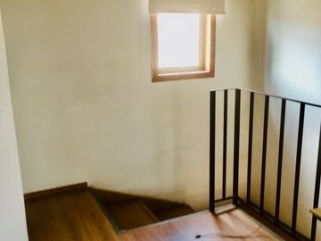 Vendo casa en el centro de Quillota, amplio patio.