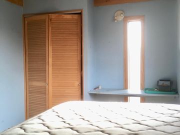 Vendo casa en el centro de Quillota, amplio patio.