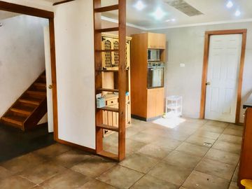 Vendo casa en el centro de Quillota, amplio patio.