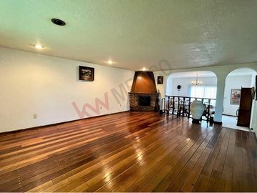 CASA EN VENTA EN LOMAS DE TARANGO, ALCALDÍA ALVARO OBREGÓN
