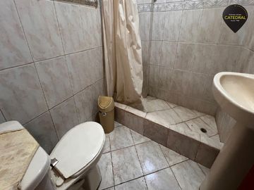 Casa de venta en En la Ciudad de Machala - Av. Los Ceibos  – código:21720