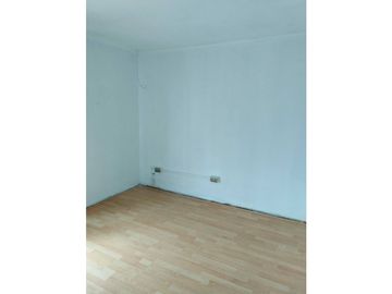 VENDE LINDA Y AMPLIA CASA EN MIRAFLORES ALTO