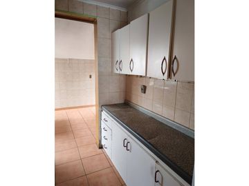 VENDE LINDA Y AMPLIA CASA EN MIRAFLORES ALTO