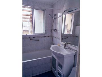 VENDE LINDA Y AMPLIA CASA EN MIRAFLORES ALTO